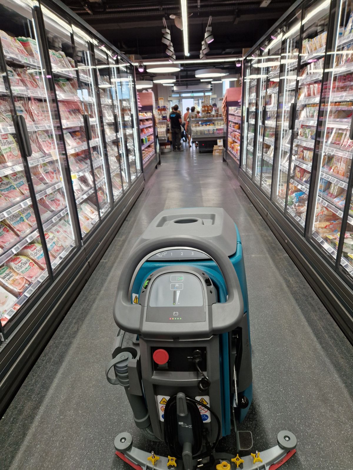 Nettoyage supermarché grande surface Clarence